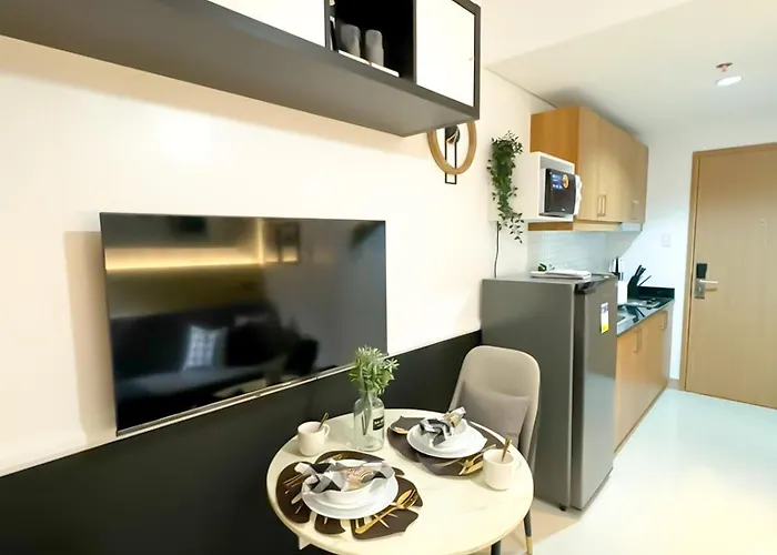 Apartment White Aesthetic Lush In Makati L Wifi & Netflix I Lush 1912 Manila