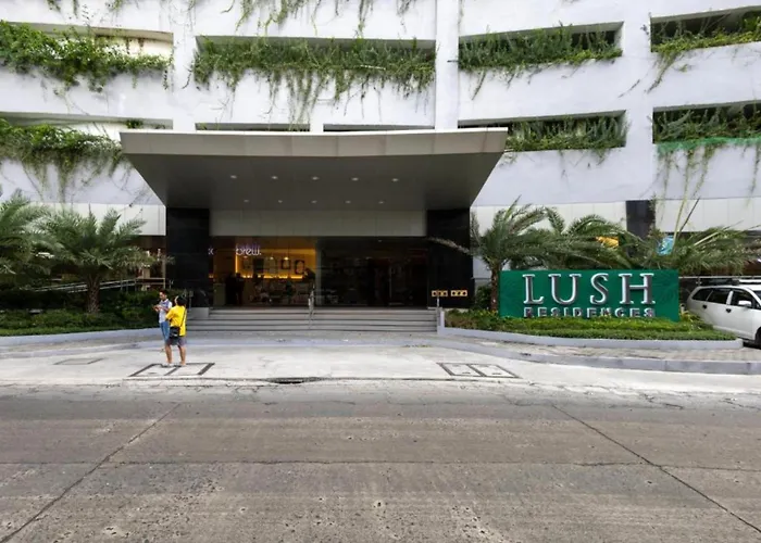 Apartment White Aesthetic Lush In Makati L Wifi & Netflix I Lush 1912